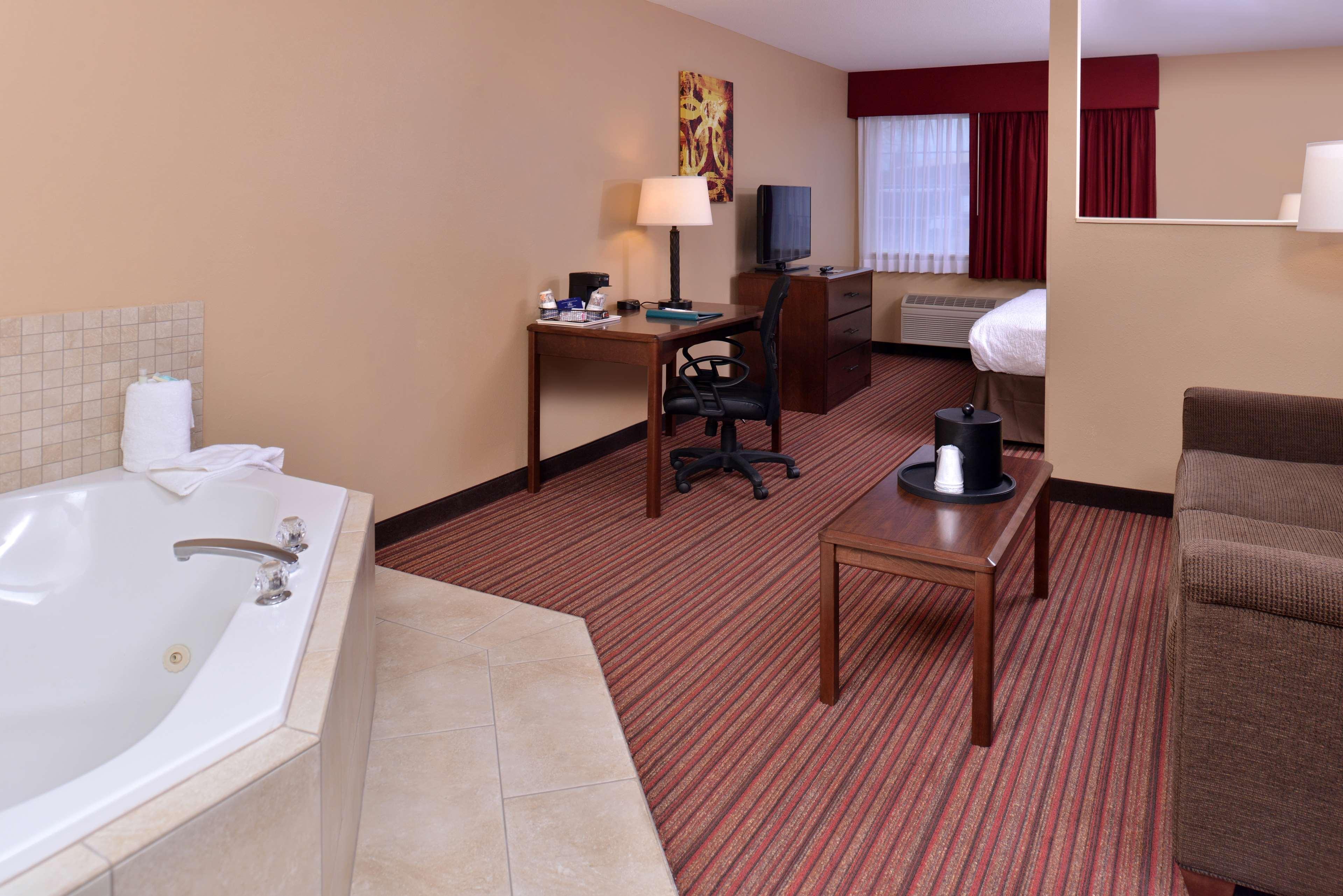 Best Western Woodland Inn מראה חיצוני תמונה