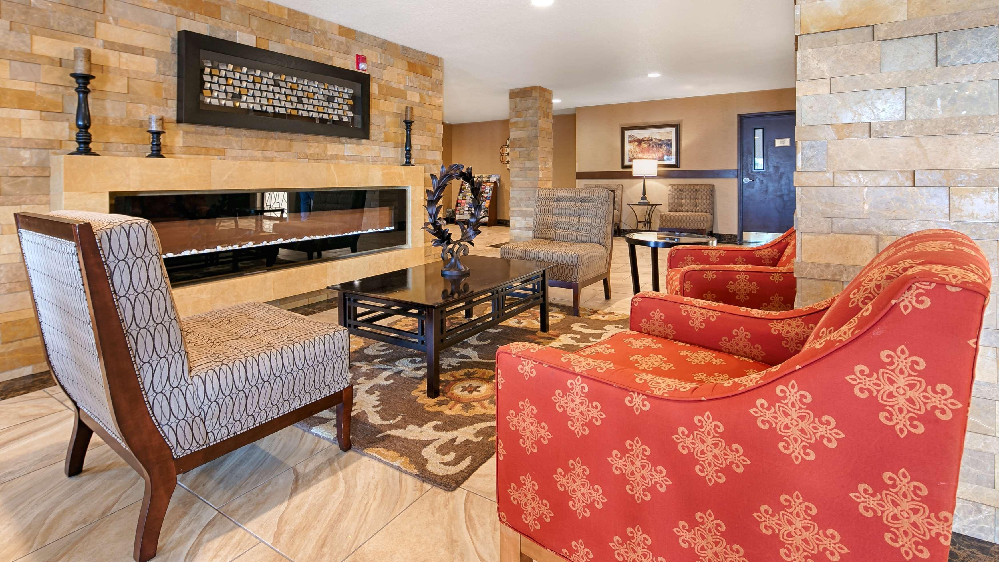 Best Western Woodland Inn מראה חיצוני תמונה