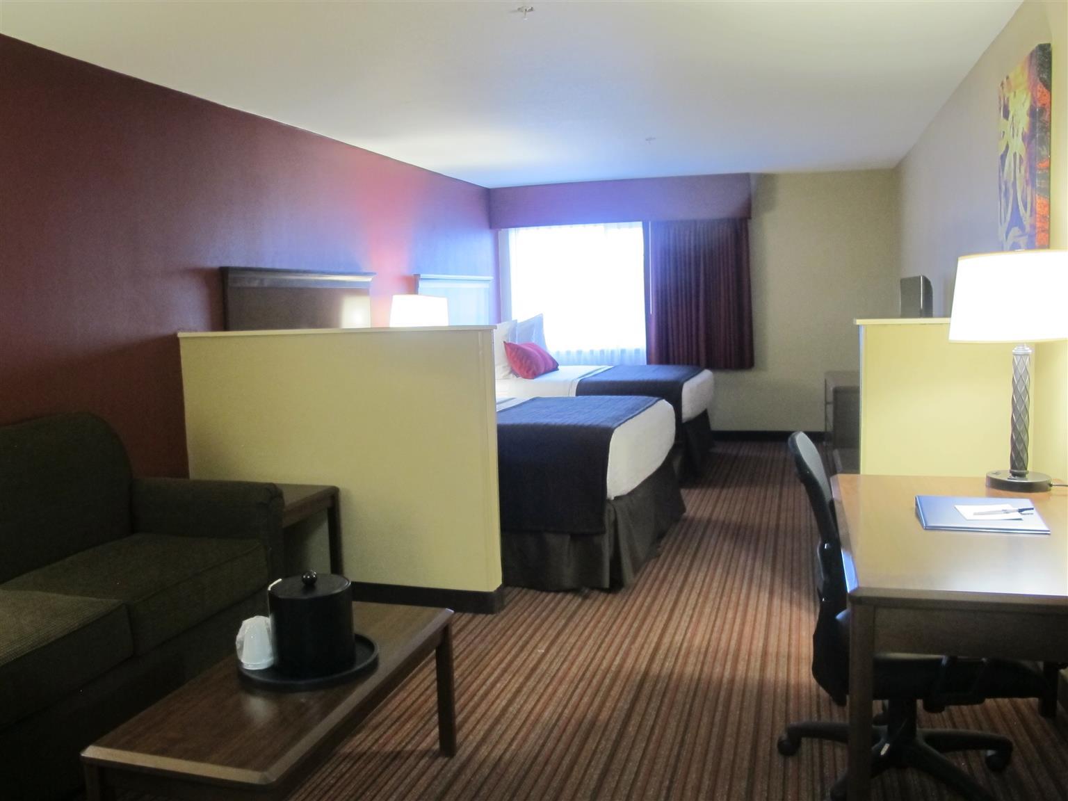 Best Western Woodland Inn מראה חיצוני תמונה