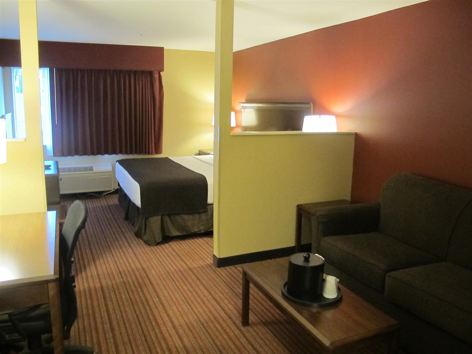 Best Western Woodland Inn מראה חיצוני תמונה