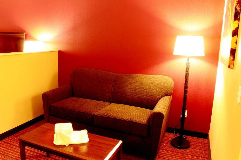 Best Western Woodland Inn מראה חיצוני תמונה