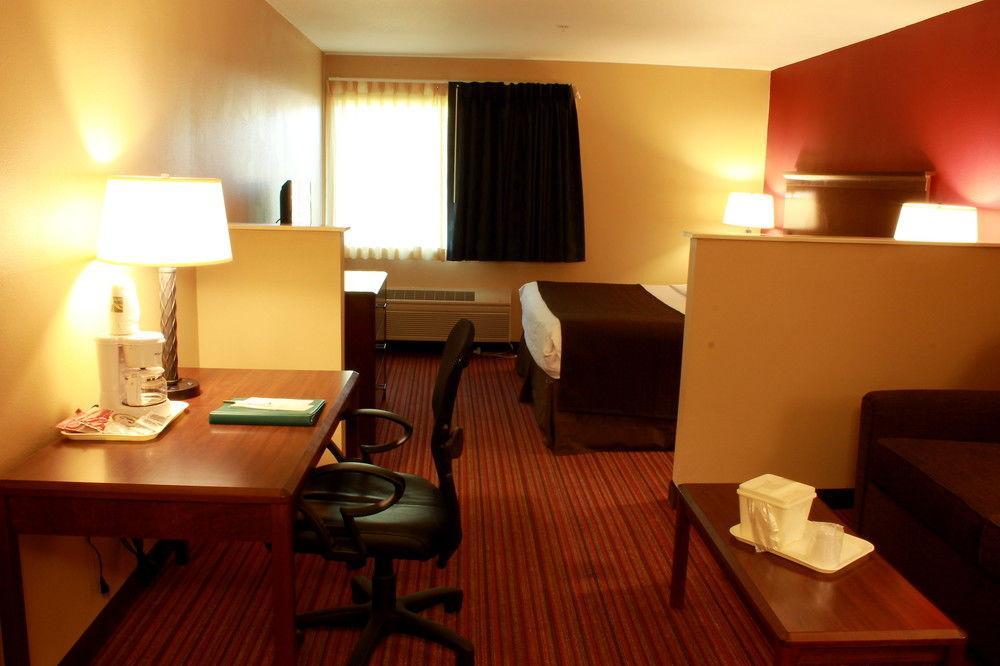 Best Western Woodland Inn מראה חיצוני תמונה
