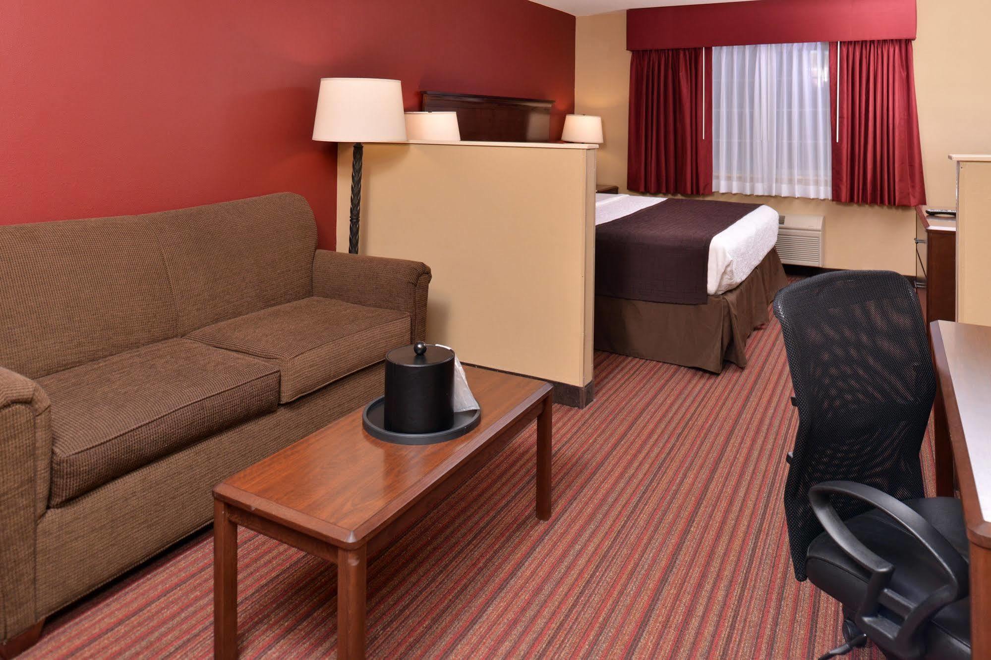 Best Western Woodland Inn מראה חיצוני תמונה